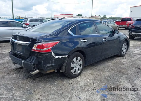 2015 Nissan Altima 2.5 S from USA, damaged, VIN 1N4AL3AP5FC278530